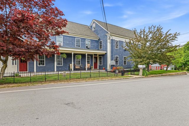 1 Old Manchester Road, Raymond, NH 03077