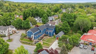 1 Old Manchester Road, Raymond, NH 03077