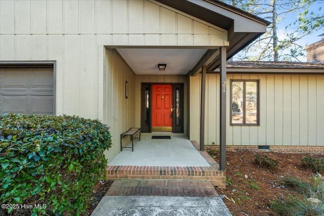 215 Merion Circle, Pinehurst, NC 28374