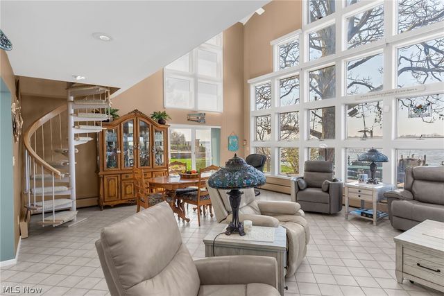 2154 River Road NE, Lake Milton, OH 44429
