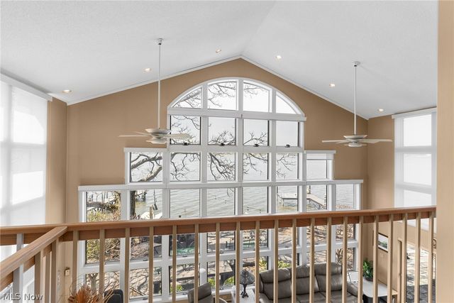 2154 River Road NE, Lake Milton, OH 44429