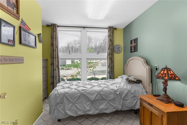 2154 River Road NE, Lake Milton, OH 44429