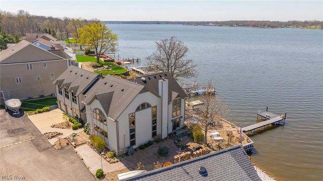 2154 River Road NE, Lake Milton, OH 44429