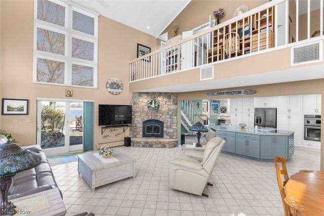 2154 River Road NE, Lake Milton, OH 44429