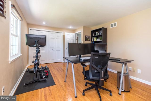 564 DERWIN DR, Blue Bell, PA 19422