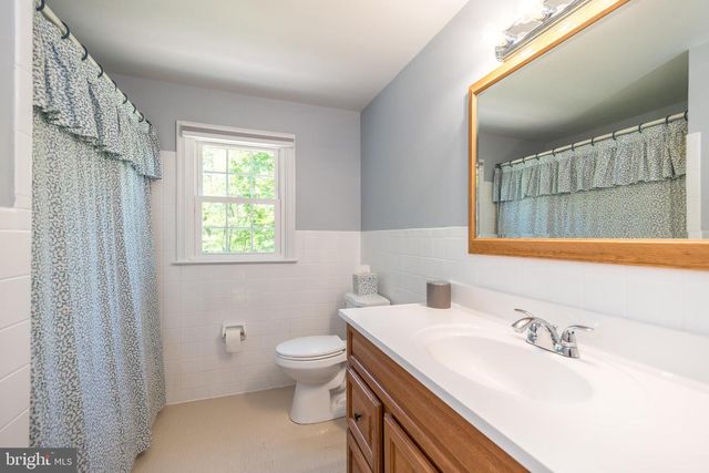 564 DERWIN DR, Blue Bell, PA 19422