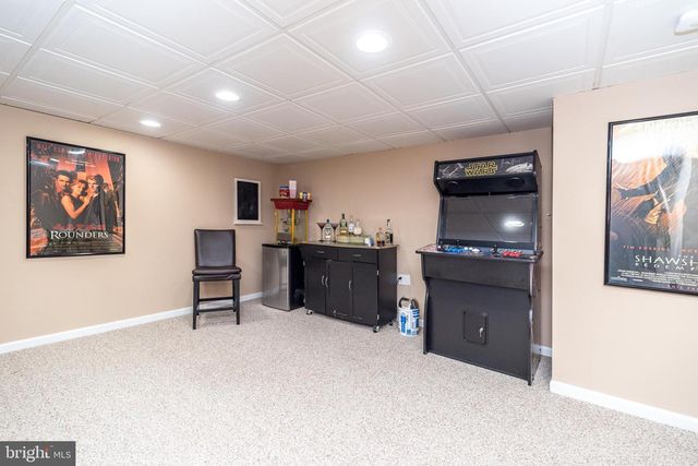 564 DERWIN DR, Blue Bell, PA 19422
