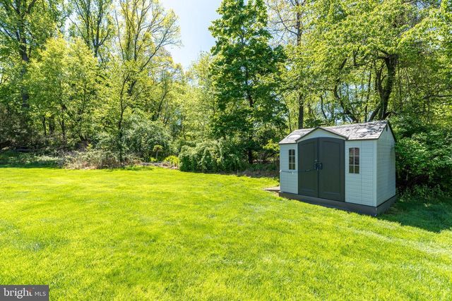 564 DERWIN DR, Blue Bell, PA 19422