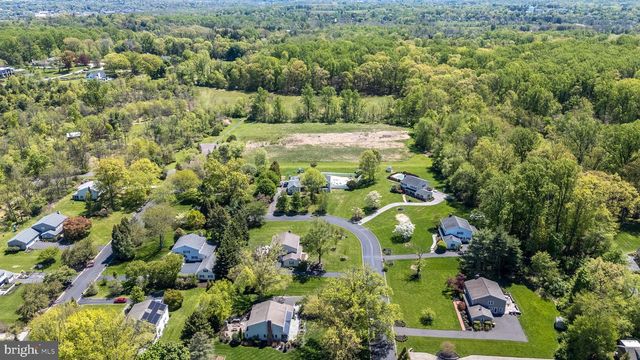 564 DERWIN DR, Blue Bell, PA 19422