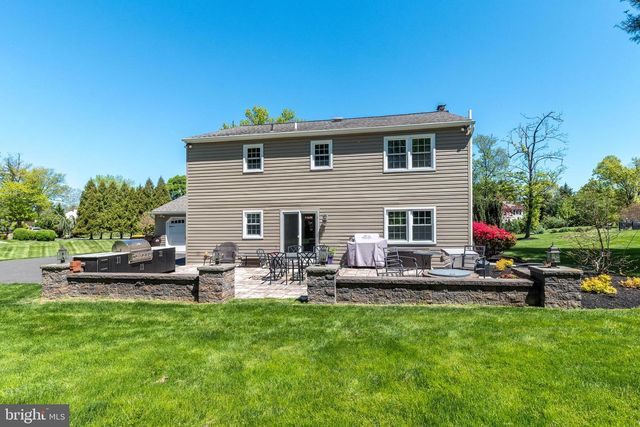 564 DERWIN DR, Blue Bell, PA 19422
