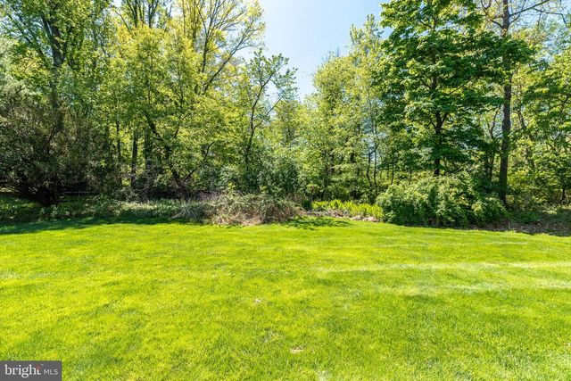 564 DERWIN DR, Blue Bell, PA 19422
