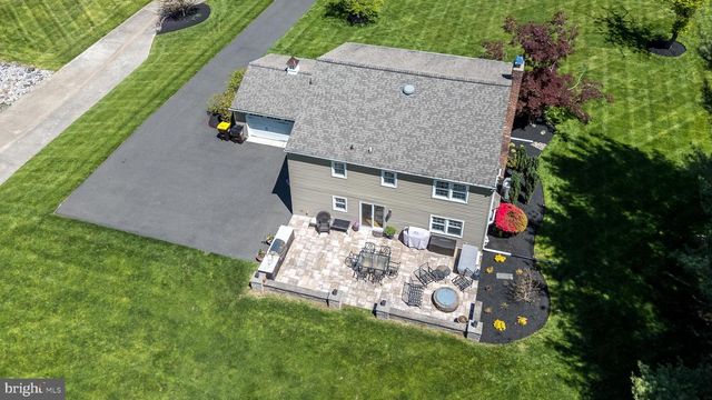 564 DERWIN DR, Blue Bell, PA 19422