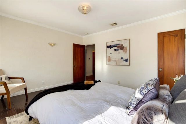 1304 Carmen Drive, Glendale, CA 91207
