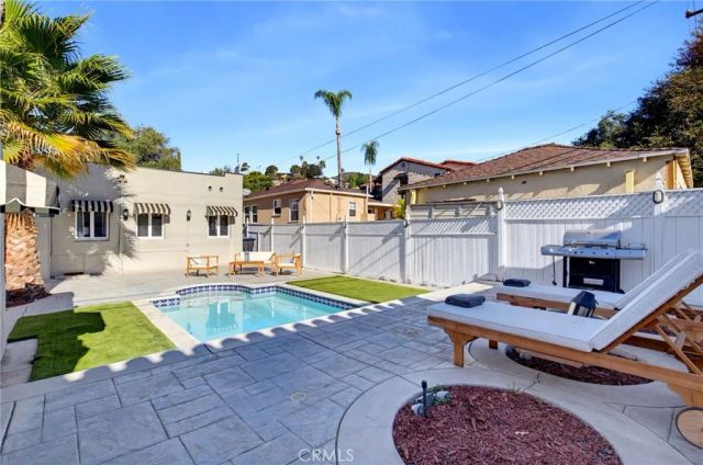 1304 Carmen Drive, Glendale, CA 91207