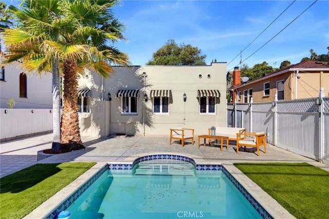 1304 Carmen Drive, Glendale, CA 91207