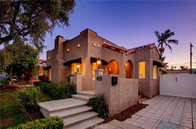 1304 Carmen Drive, Glendale, CA 91207