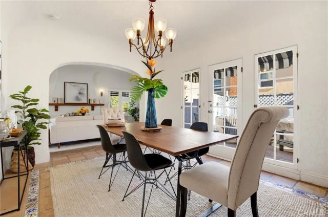 1304 Carmen Drive, Glendale, CA 91207