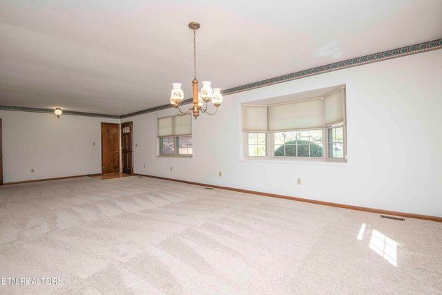 111 Happy Ending Lane, Kingston, TN 37763