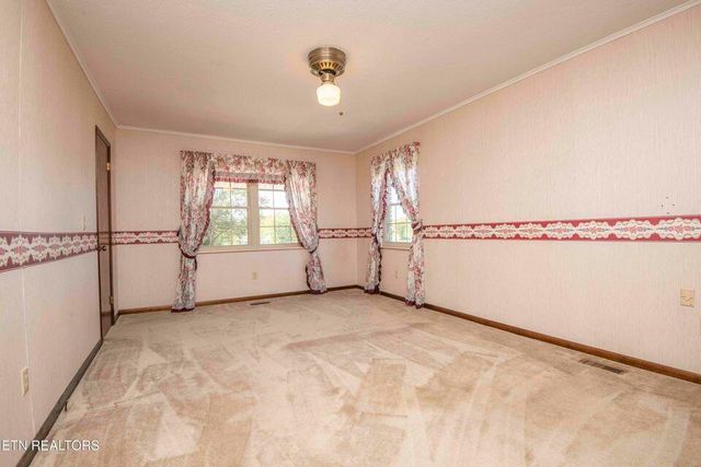 111 Happy Ending Lane, Kingston, TN 37763