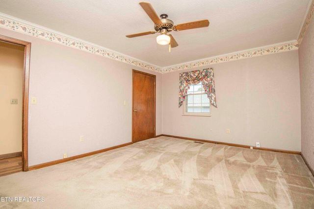 111 Happy Ending Lane, Kingston, TN 37763