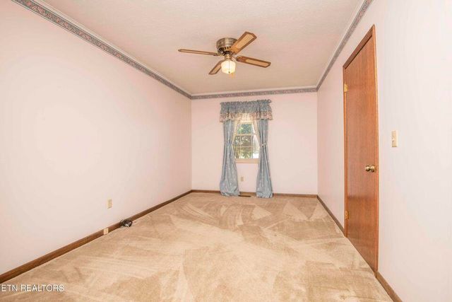 111 Happy Ending Lane, Kingston, TN 37763
