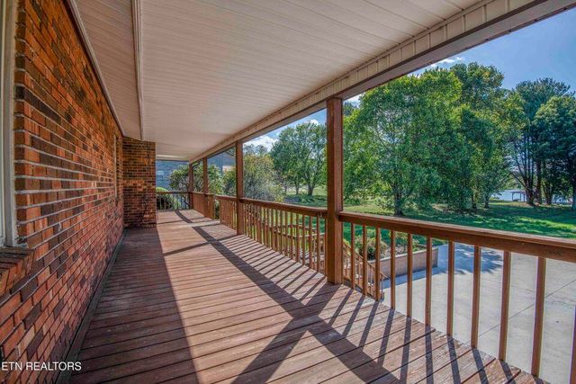 111 Happy Ending Lane, Kingston, TN 37763