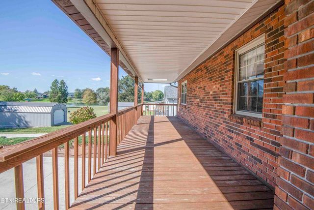 111 Happy Ending Lane, Kingston, TN 37763