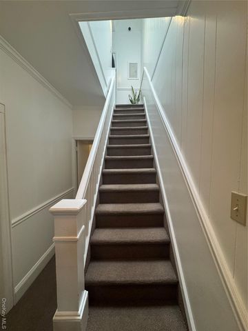 7027 68th Place, Glendale, NY 11385