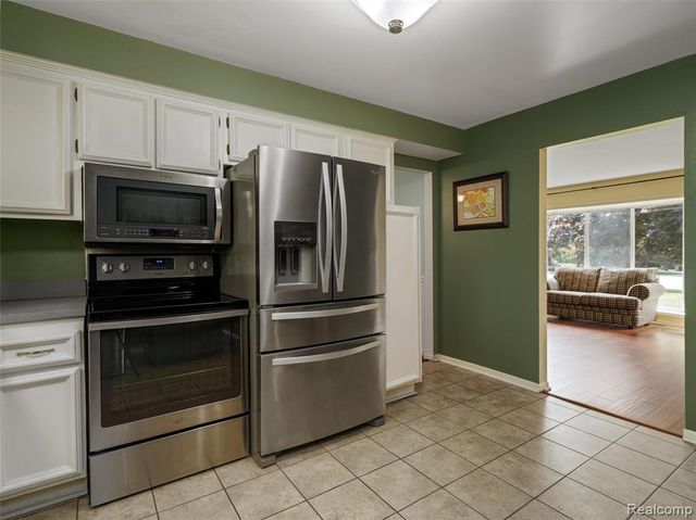 1236 Beemer Court, Oxford, MI 48371