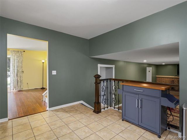 1236 Beemer Court, Oxford, MI 48371