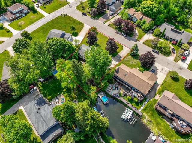 1236 Beemer Court, Oxford, MI 48371