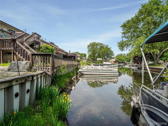 1236 Beemer Court, Oxford, MI 48371