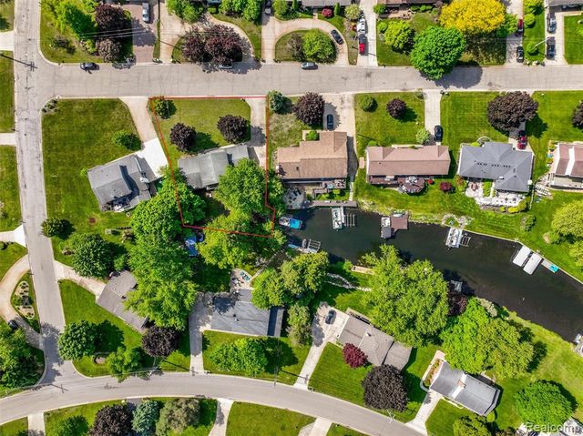 1236 Beemer Court, Oxford, MI 48371