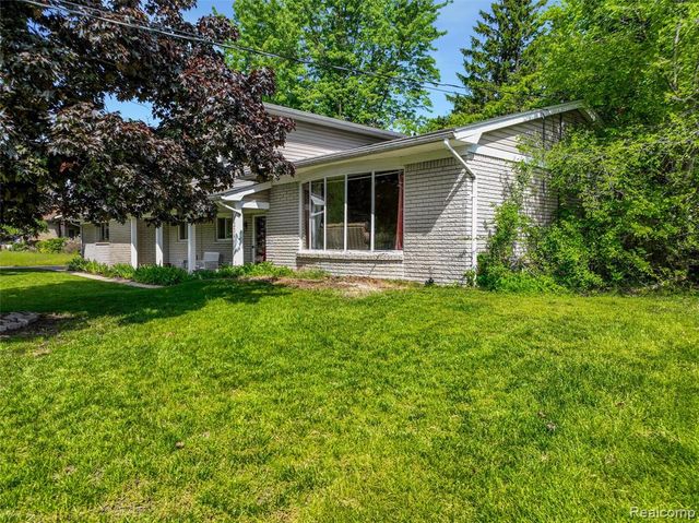1236 Beemer Court, Oxford, MI 48371
