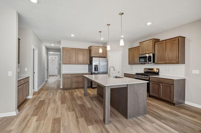 1262 Beaumont Boulevard, Jordan, MN 55352