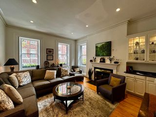 3 Walnut Street 1, Boston, MA 02108
