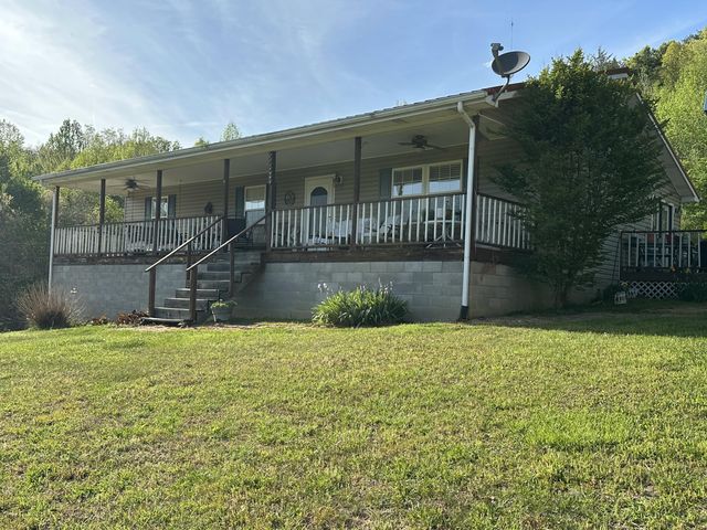 231 Cox Lane, Williamsburg, KY 40769