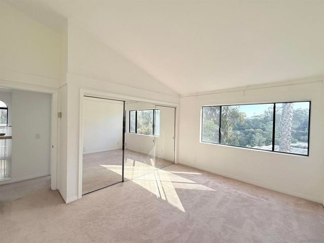 8725 Caminito Abrazo, La Jolla, CA 92037