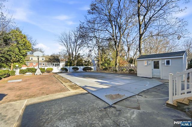 351 Harristown Road, Glen Rock, NJ 07452