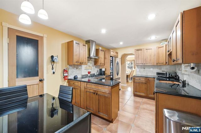 351 Harristown Road, Glen Rock, NJ 07452