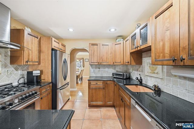 351 Harristown Road, Glen Rock, NJ 07452