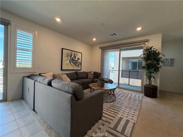 179 Cadence, Irvine, CA 92618