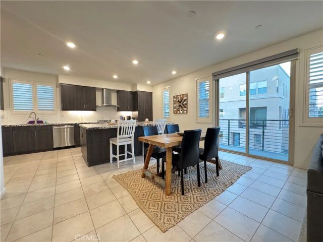 179 Cadence, Irvine, CA 92618