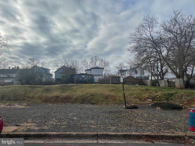 121 W PIEDMONT ST, Culpeper, VA 22701