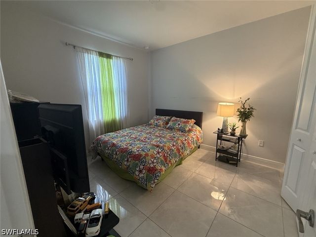2065 18th AVE NE, Naples, FL 34120