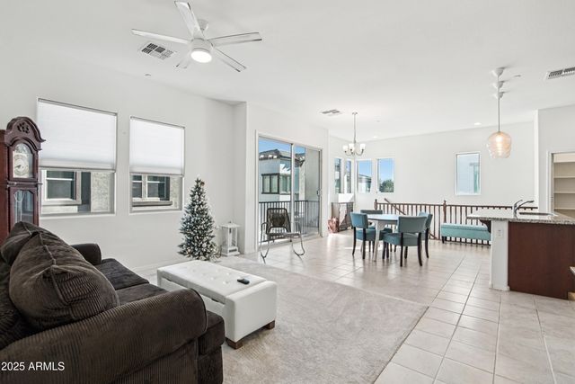 14870 W ENCANTO Boulevard 2075, Goodyear, AZ 85395