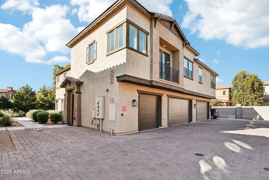 14870 W ENCANTO Boulevard 2075, Goodyear, AZ 85395