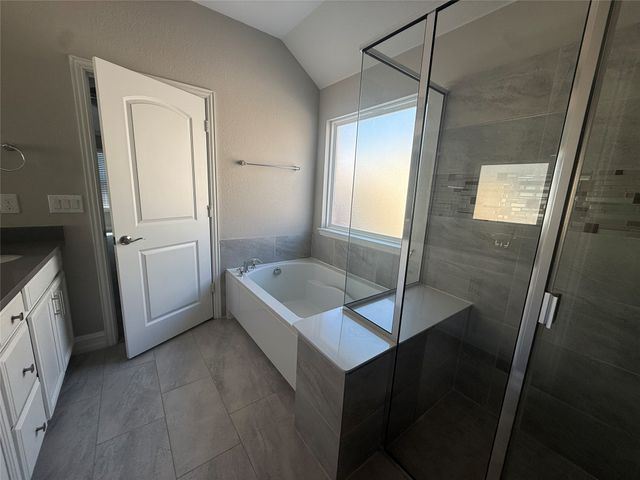 4817 Big Bear Circle, Fort Worth, TX 76244