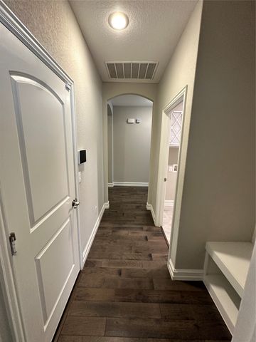 4817 Big Bear Circle, Fort Worth, TX 76244