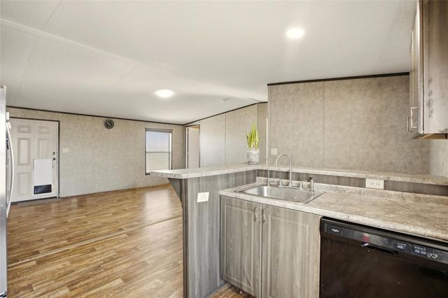 1885 SE FAR POINTE DRIVE, Arcadia, FL 34266